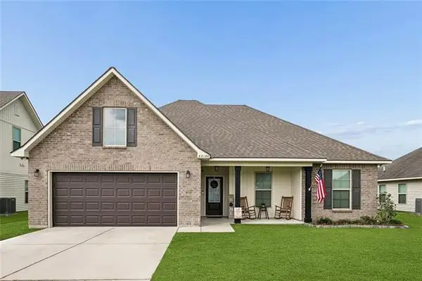 42180 Dothan Place, Ponchatoula, LA 70454