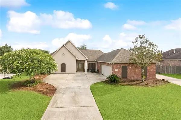13795 Shady Hollow Drive, Denham Springs, LA 70726