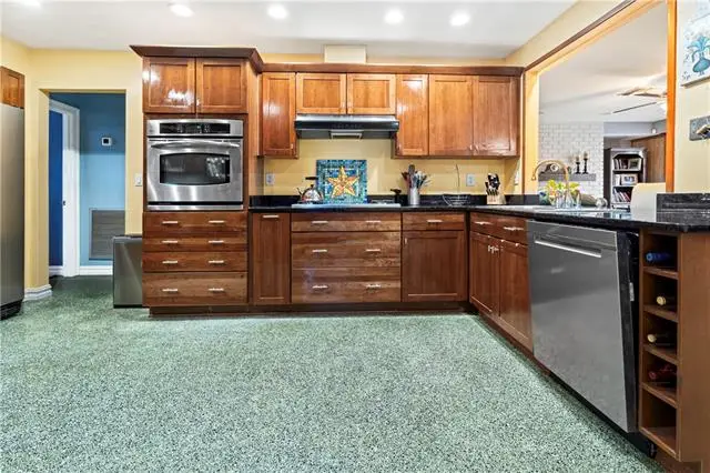 6240 Carlson Drive, New Orleans, LA 70122 - #3