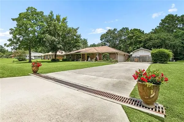 128 Herwig Bluff Road, Slidell, LA 70461