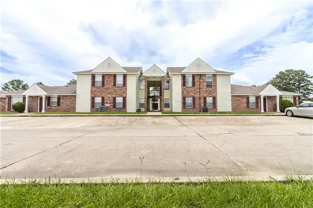 1341 20 Arpent Road, New Iberia, LA 70560 - #2