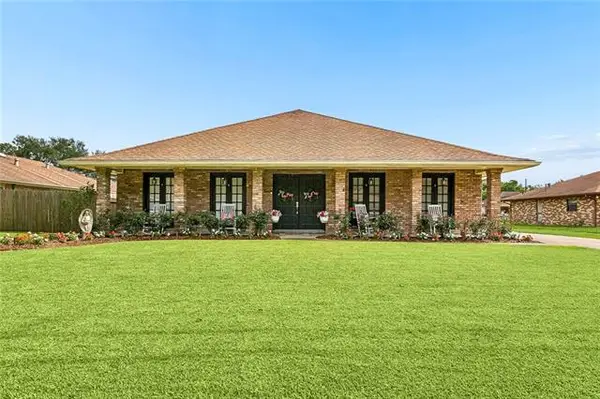 112 Langridge Drive, Belle Chasse, LA 70037