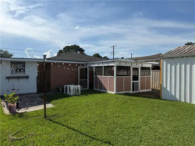 2031 W Beauregard Street, Chalmette, LA 70043 - #3