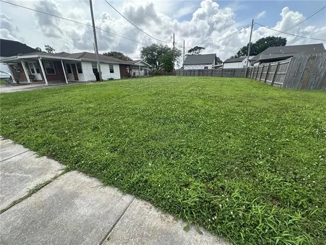 416 Norton Avenue, Arabi, LA 70032 - #3