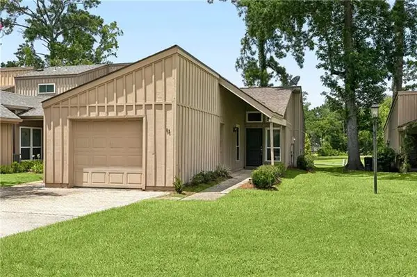 62 N Court Villa Drive #62, Mandeville, LA 70471