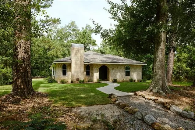 100 Live Oak Street, Mandeville, LA 70448 - #1