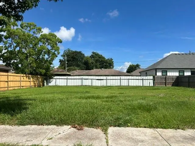 2400 Legend Drive, Meraux, LA 70075 - #1