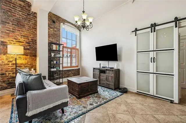 330 Julia Street #321, New Orleans, LA 70130 - #3