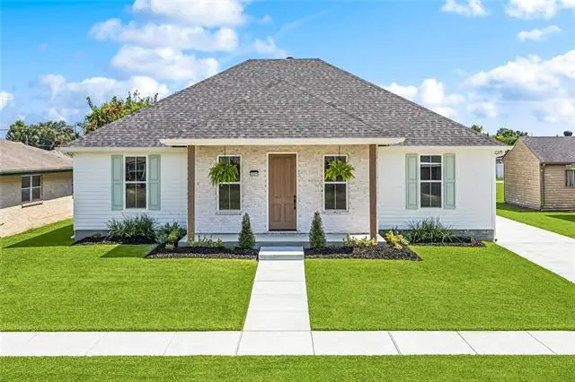 2421 Garden Street, Meraux, LA 70075 - #1