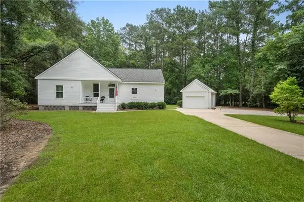 72490 Goldfinch Street, Covington, LA 70435