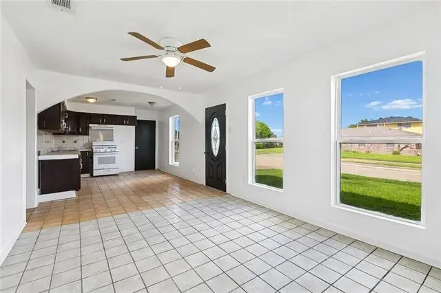 645 Emile Avenue, Westwego, LA 70094 - #2