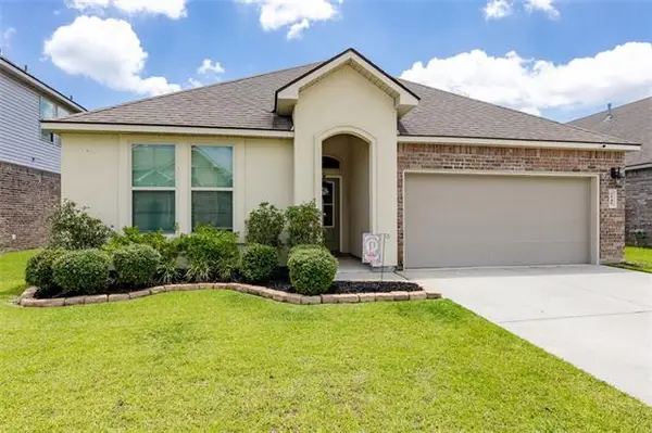 7546 Scarlet Oak Drive, Gonzales, LA 70737
