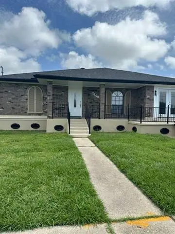 7649 Berg Street, New Orleans, LA 70128