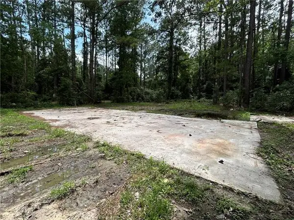 60017 S Tranquility Road, Lacombe, LA 70445