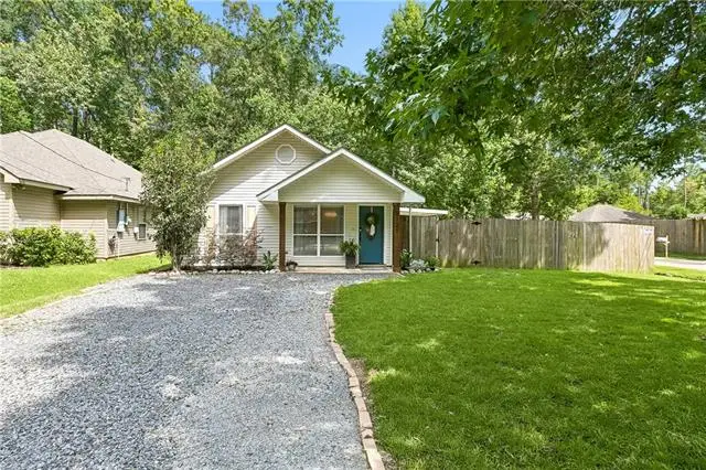 2121 Dupre Street, Mandeville, LA 70448 - #2