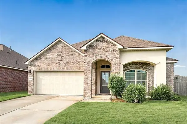 100 E Lake Court, Slidell, LA 70461