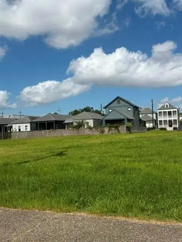 209 Pacific Avenue, New Orleans, LA 70114
