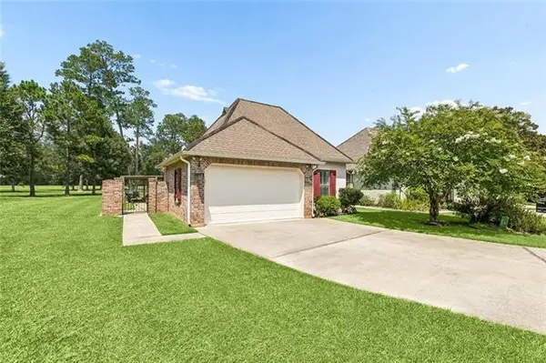 107 Mount Carmel Court, Covington, LA 70435