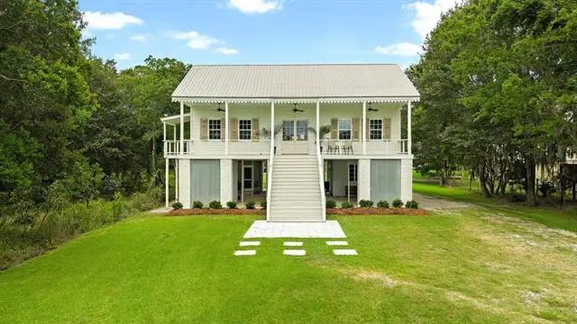 110 Mulberry Avenue, Mandeville, LA 70448 - #1
