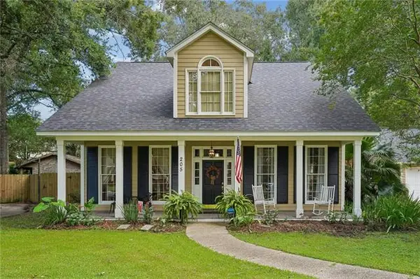 205 Branch Lane, Mandeville, LA 70448