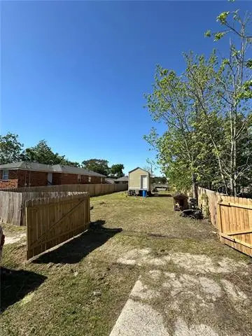 2751 Bay Street, New Orleans, LA 70122