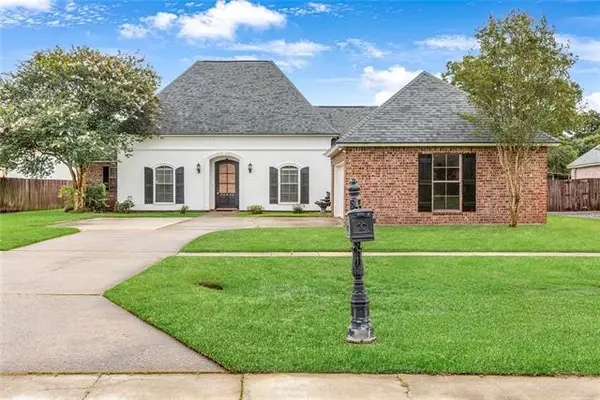 32840 Fox Run Drive, Walker, LA 70785
