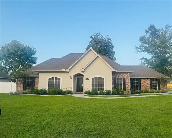 64560 Barrington Court, Pearl River, LA 70452