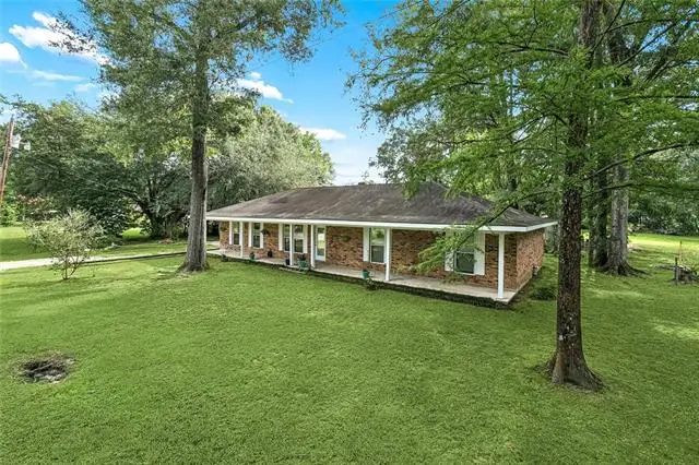 29758 Oak Street, Holden, LA 70744 - #3