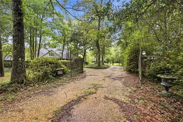 19127 Wymer Road, Covington, LA 70435 - #2