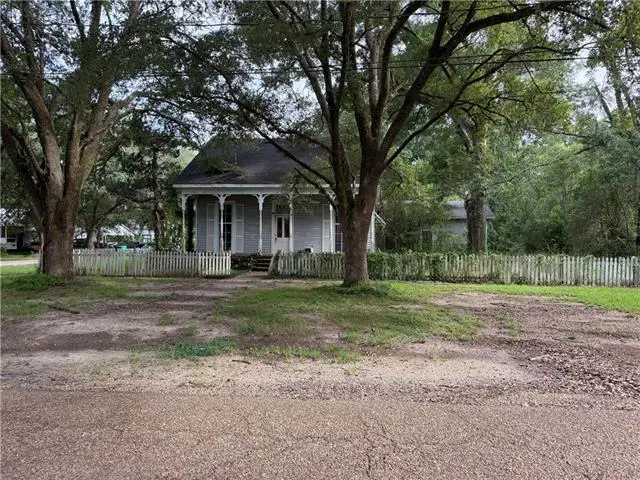 214 E Pine Street, Amite, LA 70422 - #1
