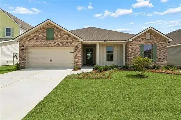 924 Laurel Oaks Drive, Waggaman, LA 70094