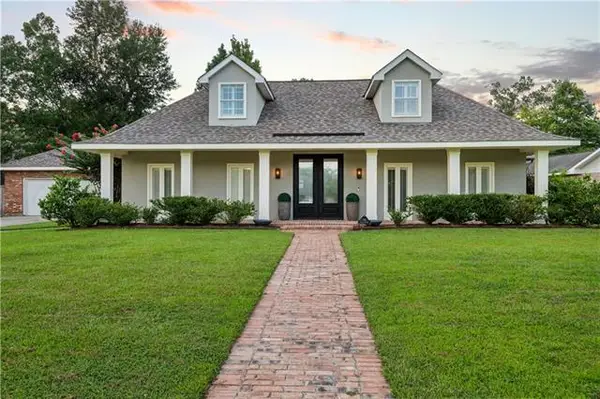 101 Bayou Perez Drive, Madisonville, LA 70447