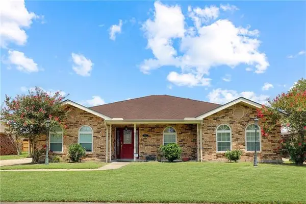 2537 W Friendship Drive, Harvey, LA 70058