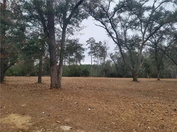 Lot 17 Holiday Square Boulevard, Covington, LA 70433