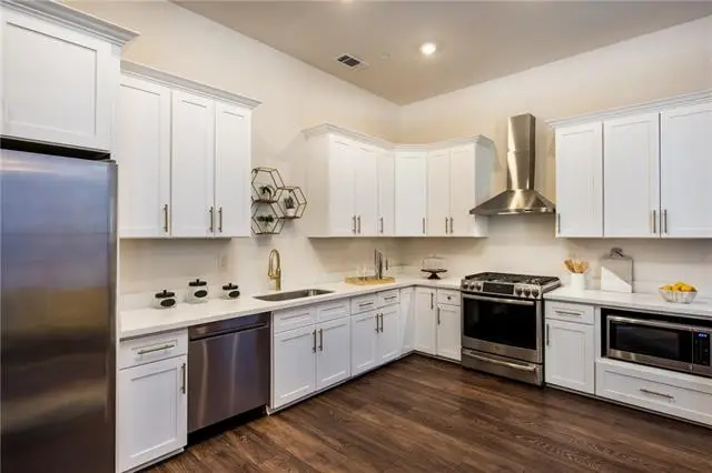 336 Camp Street #204, New Orleans, LA 70130 - #3