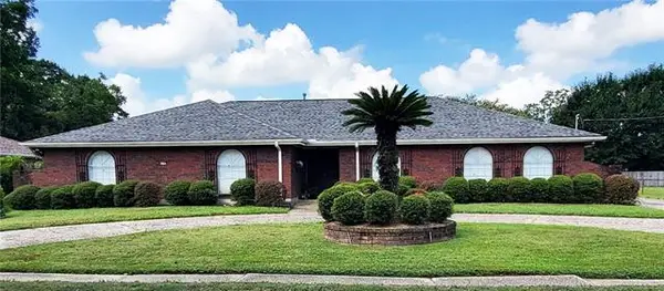 1700 Transcontinental Drive, Metairie, LA 70001