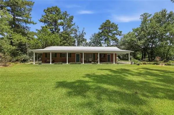 29747 Amvets Road, Albany, LA 70711