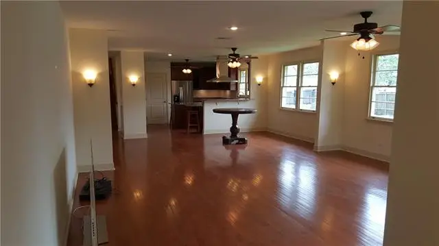 6021-25 Canal Boulevard, New Orleans, LA 70124 - #3