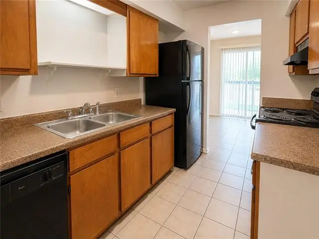 917 W Monterey Court, Gretna, LA 70056 - #2