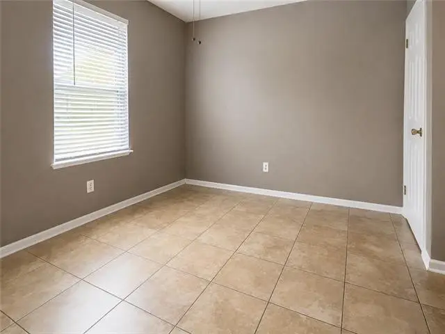 917 W Monterey Court, Gretna, LA 70056 - #3