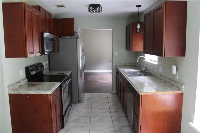 124 E Queens Drive, Slidell, LA 70458 - #3