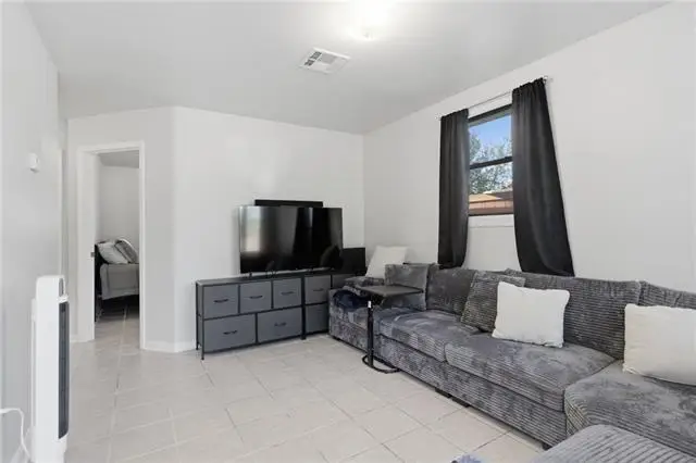 421 Tupelo Street, New Orleans, LA 70117 - #3
