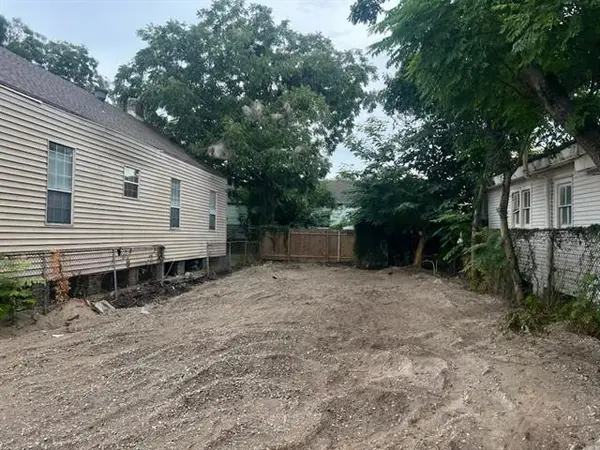 1207 Clouet Street, New Orleans, LA 70117