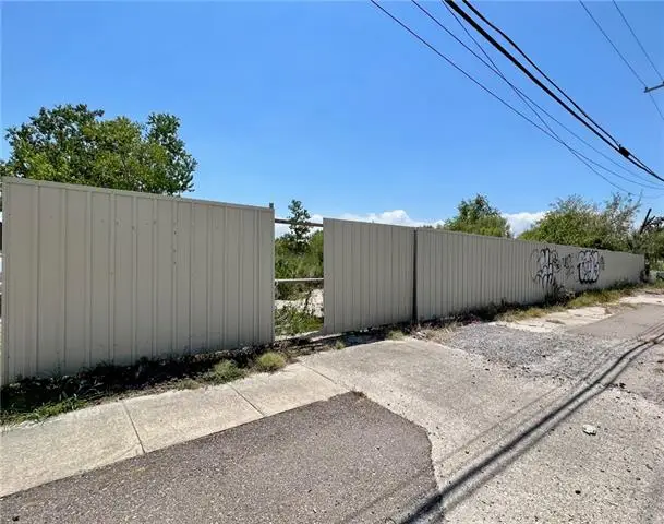 13200 Lincoln Beach Boulevard, New Orleans, LA 70128 - #2