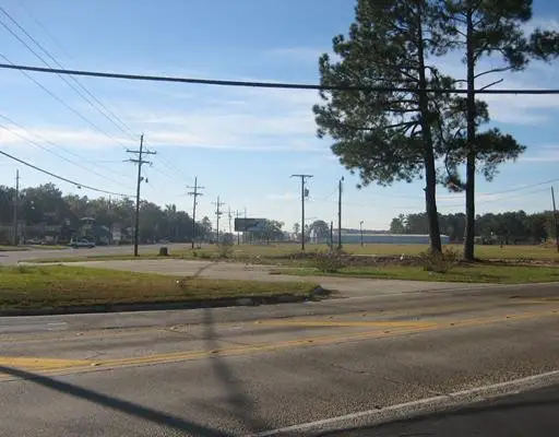 200 S Morrison Boulevard, Hammond, LA 70401 - #2