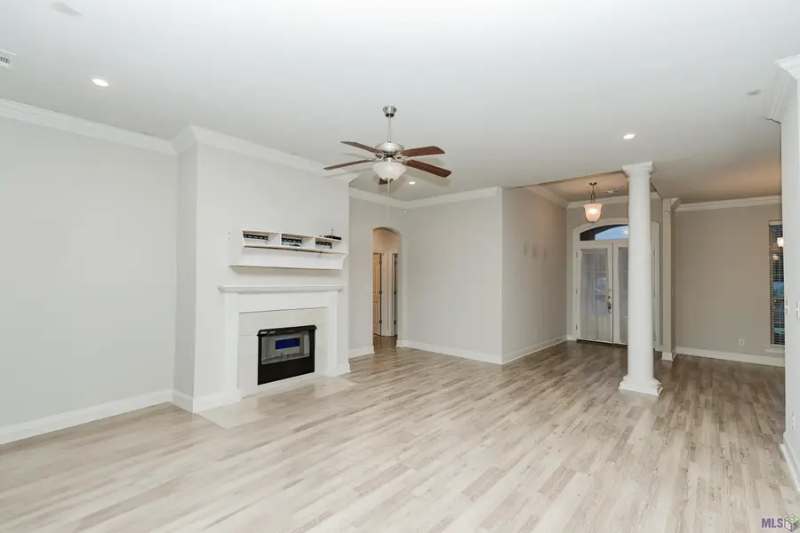 18133 River Landing Dr, Prairieville, LA 70769 - #3