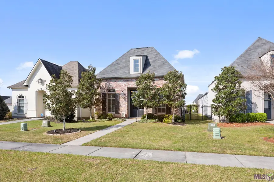 2637 Cresthaven Ave, Baton Rouge, LA 70810 - #2