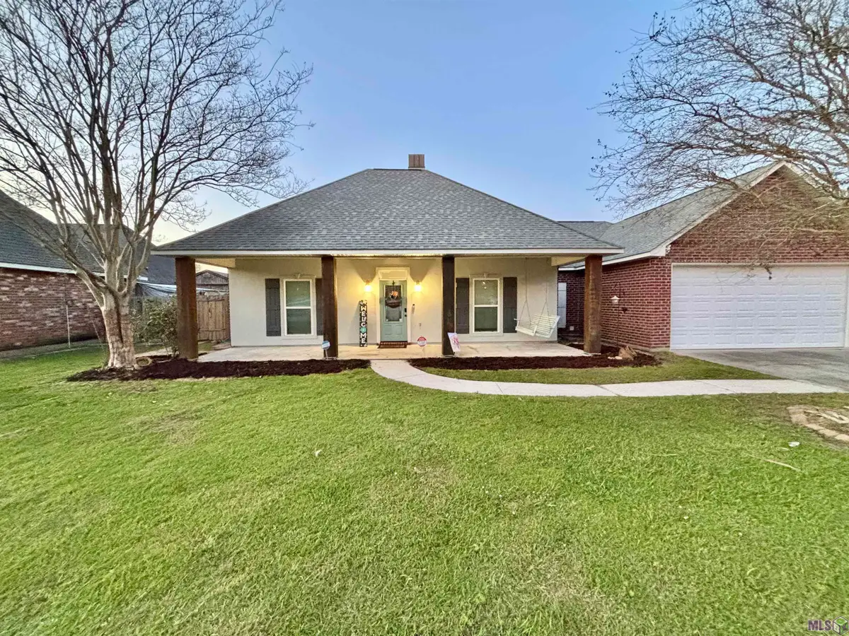 8019 Fitzgerald Dr, Denham Springs, LA 70706 - #1