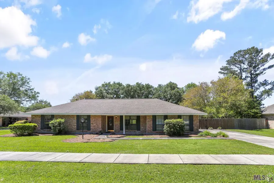 6545 Fennwood Dr, Zachary, LA 70791 - #2