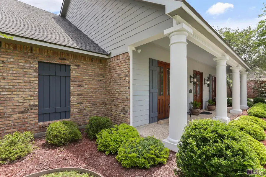 542 High Lake Dr, Oak Hills Place, LA 70810 - #3